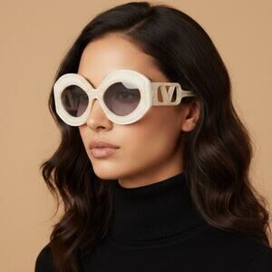 New! Valentino V SOUL II VLS 128D Chic Ivory Sunglasses, Authentic